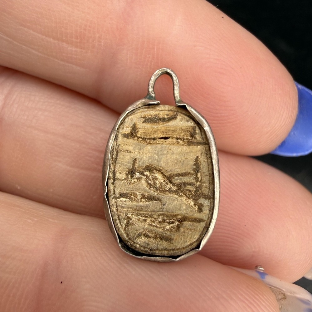Vintage Carved Scarab Beetle Pendant Charm Silver Tone Egyptian Revival - Picture 6 of 7